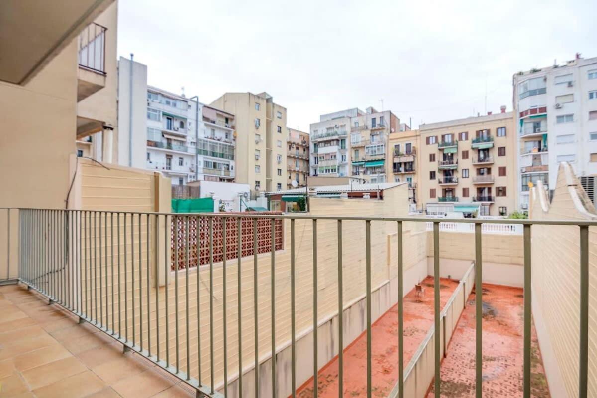 Lejlighed 2 Bedroom With Balcony In Eixample 1-1